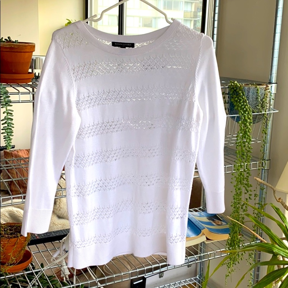 Beautiful Banana Republic Springtime Sweater